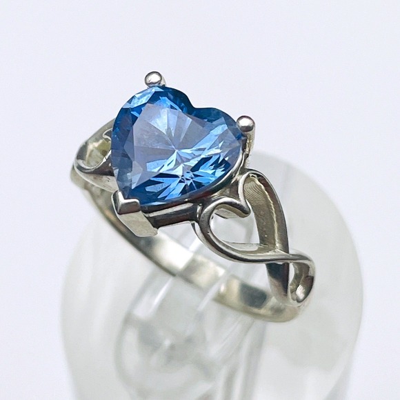 Sterling Silver Sky Blue Topaz Color Heart Ring Solitaire Sparkling - Picture 4 of 9